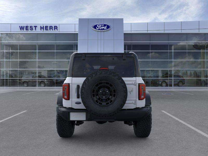New 2026 Oxford White Ford Badlands image 5