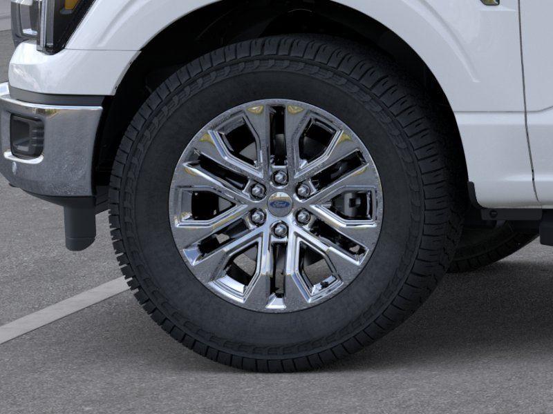 New 2026 Oxford White Ford LARIAT image 19