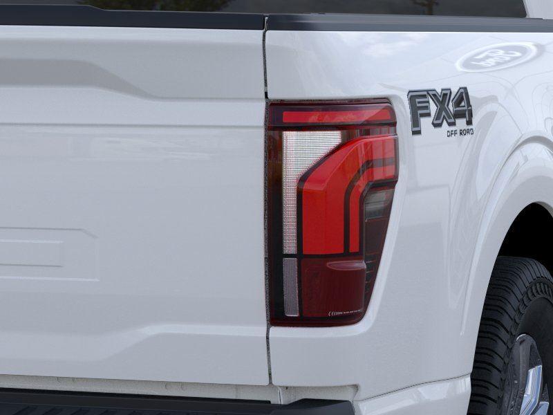 New 2026 Oxford White Ford LARIAT image 21