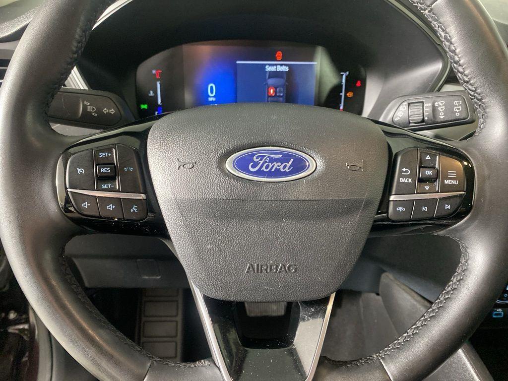 Used 2023 Cinnabar Red Ford Active image 15