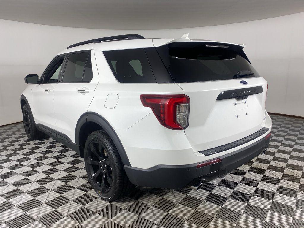 Certified Used 2023 White Metallic Ford ST-Line image 8