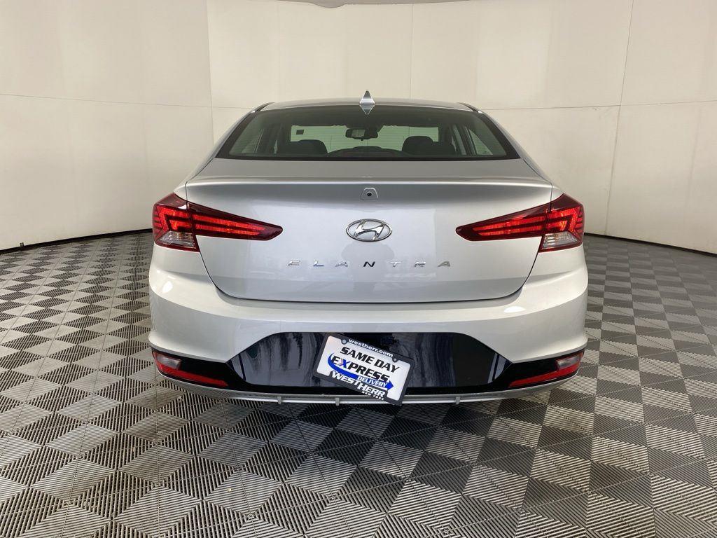 Used 2019 Silver Hyundai Value Edition image 11