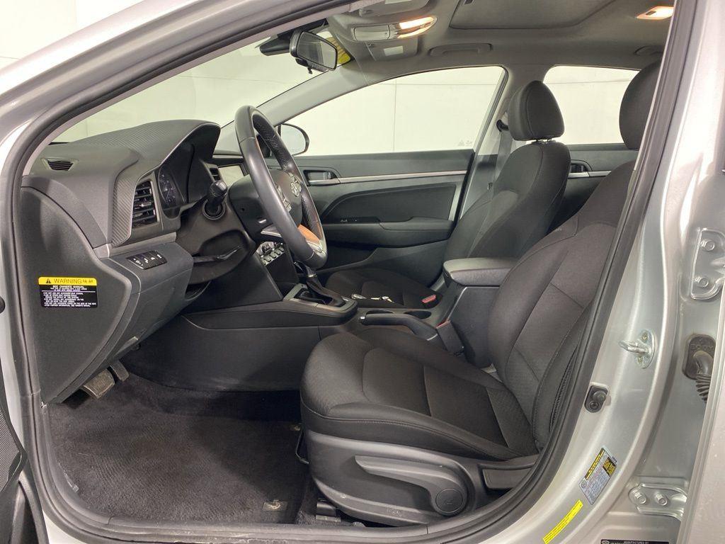 Used 2019 Silver Hyundai Value Edition image 17