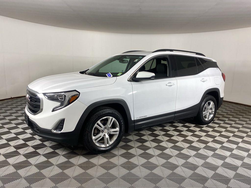 Used 2019 Summit White GMC SLE image 4