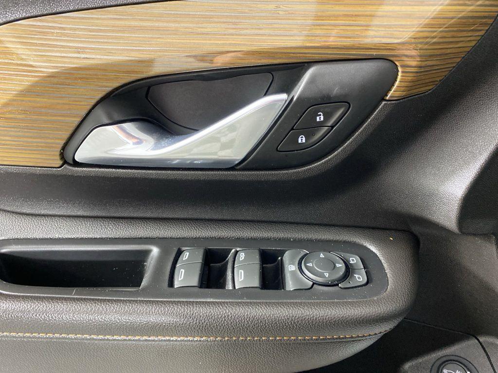 Used 2019 Summit White GMC SLE image 14