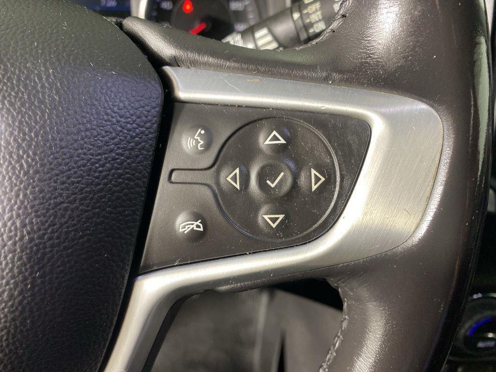 Used 2019 Summit White GMC SLE image 17