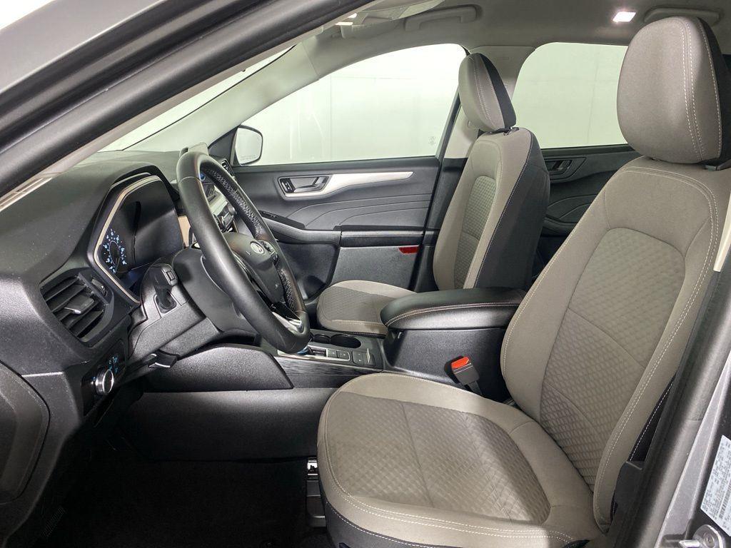 Certified Used 2022 Carbonized Gray Metallic Ford SE image 12