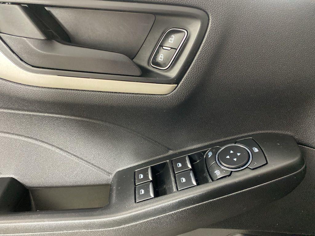 Certified Used 2022 Carbonized Gray Metallic Ford SE image 13