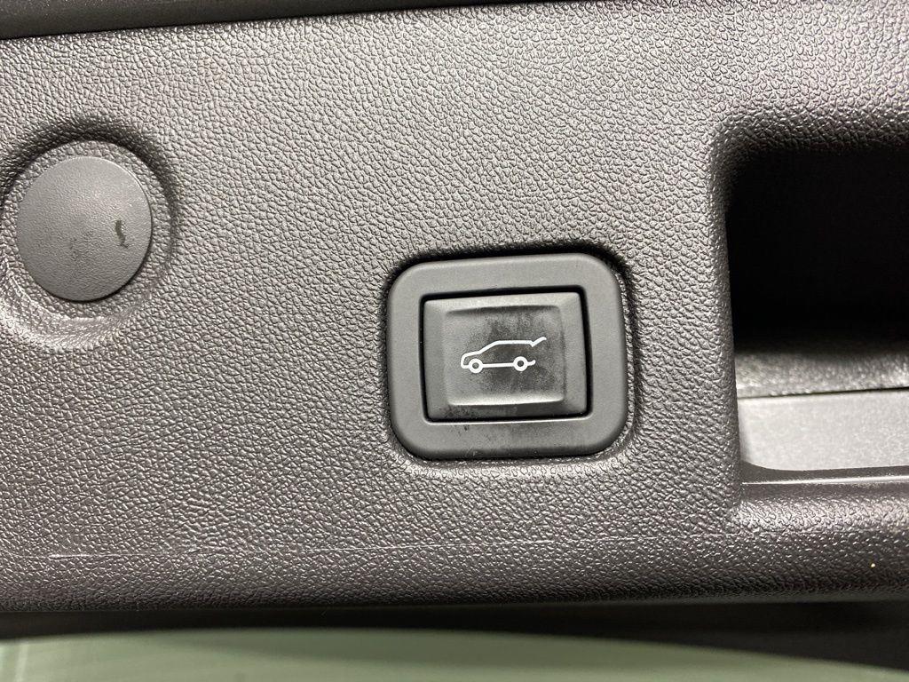 Used 2024 Sterling Gray Metallic Chevrolet LT image 27