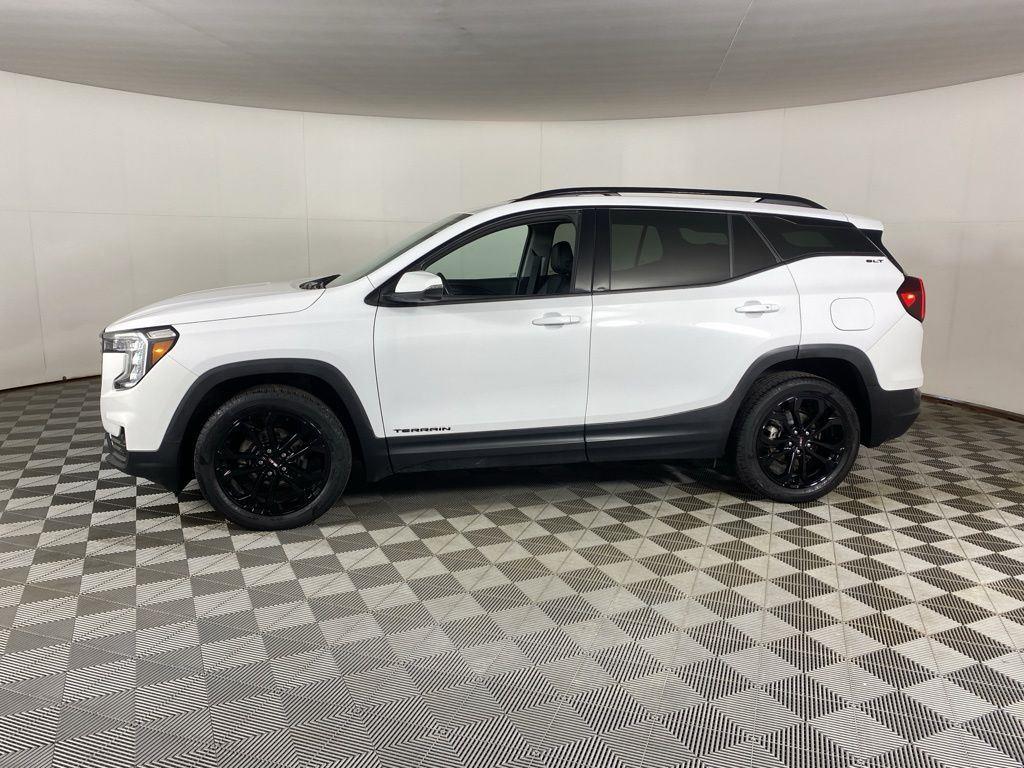 Used 2022 Summit White GMC SLT image 7