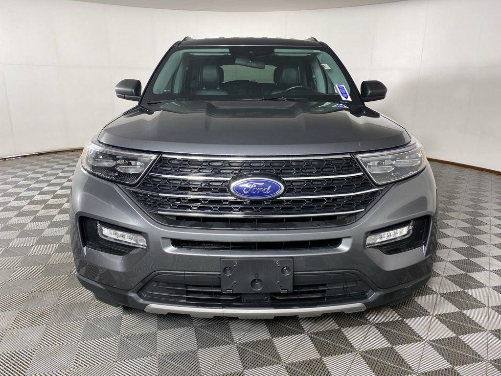 Used 2022 Gray Metallic Ford XLT image 2