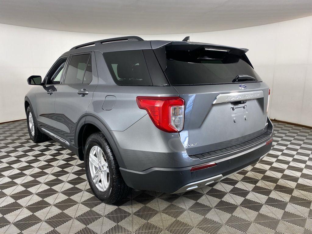 Used 2022 Gray Metallic Ford XLT image 7