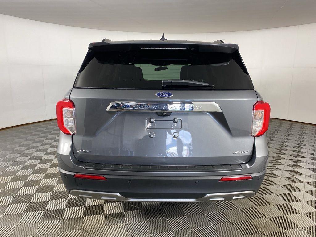 Used 2022 Gray Metallic Ford XLT image 8
