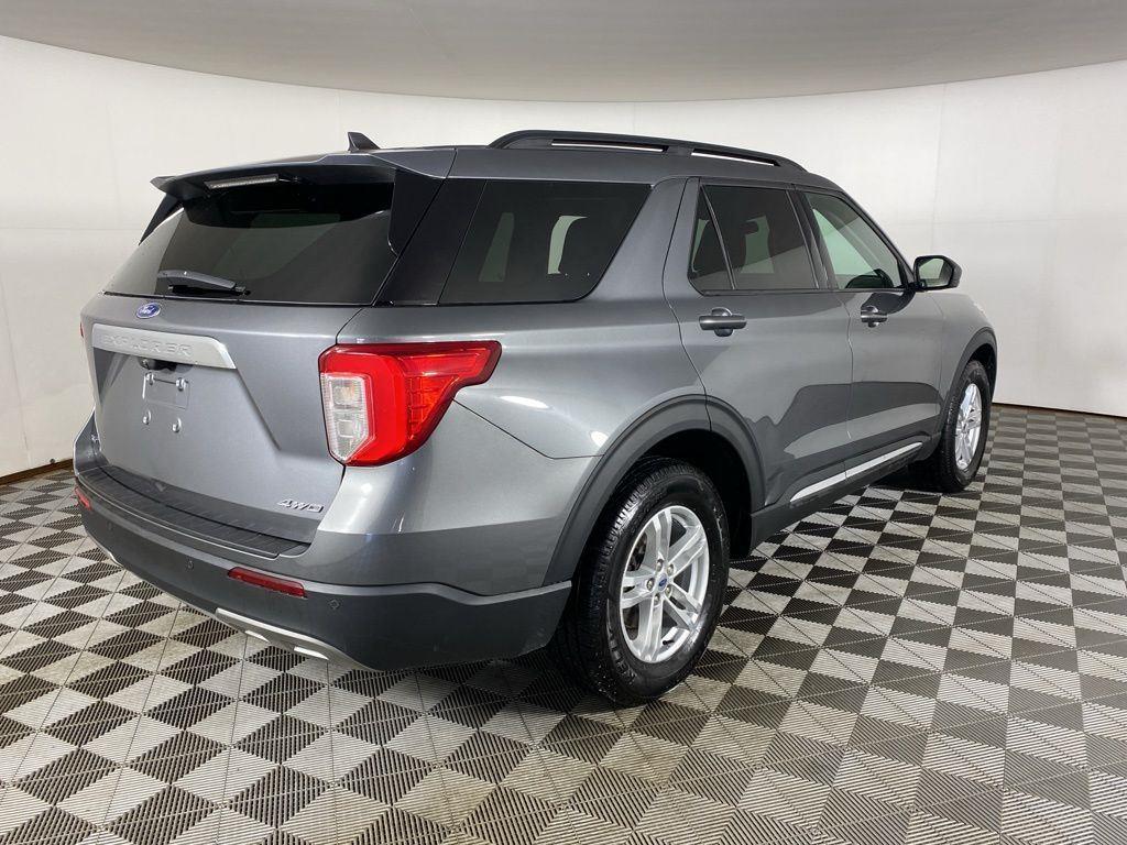 Used 2022 Gray Metallic Ford XLT image 9