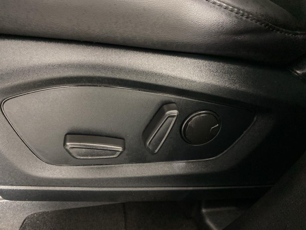 Used 2022 Gray Metallic Ford XLT image 13