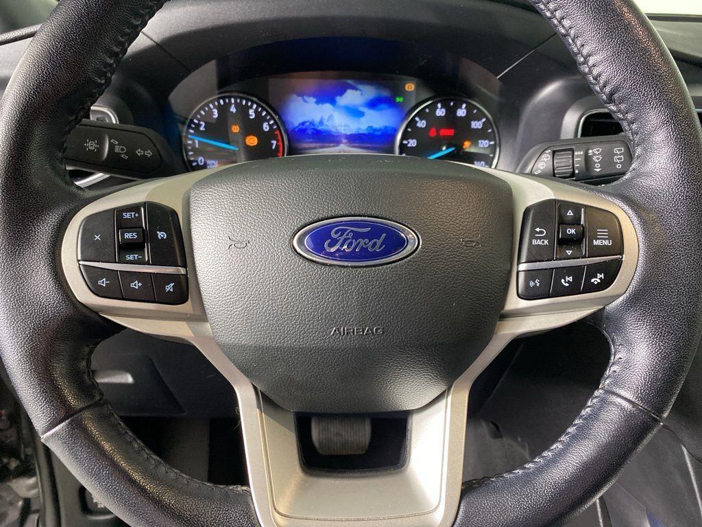 Used 2022 Gray Metallic Ford XLT image 16