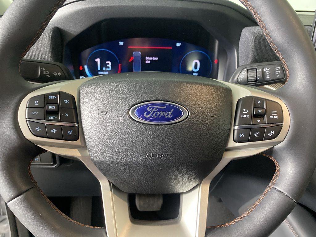 Used 2026 Star White Metallic Tri-Coat Ford Active image 16
