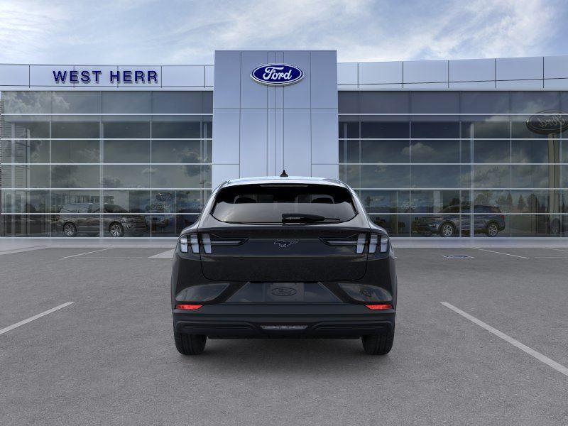 New 2026 Shadow Black Ford Select image 5