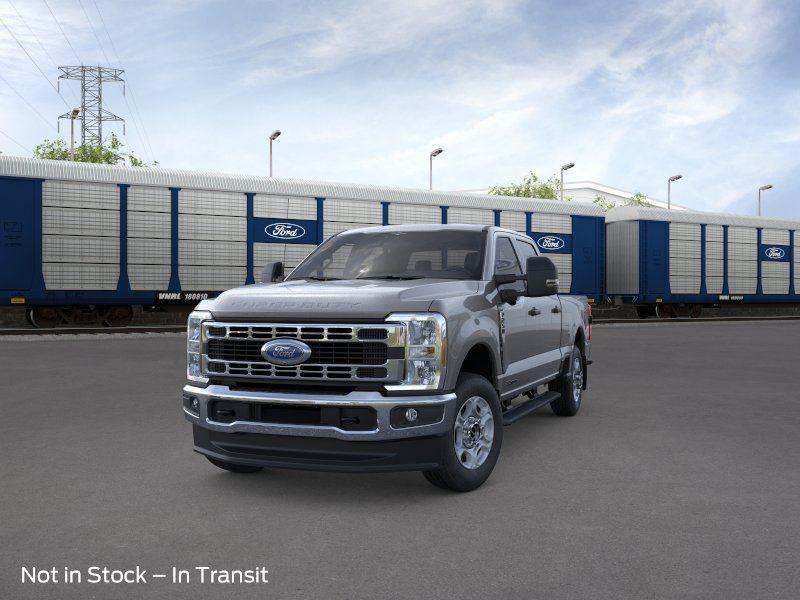 New 2026 Carbonized Gray FORD XLT image 3