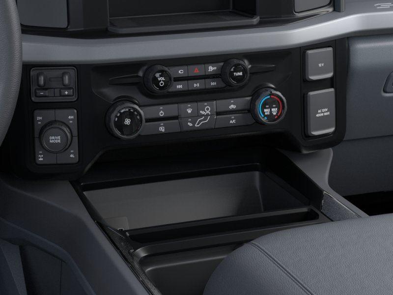 New 2026 Carbonized Gray FORD XLT image 15