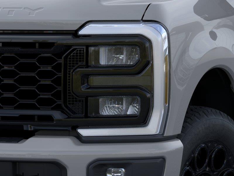 New 2026 Avalanche Gray Ford XLT image 18