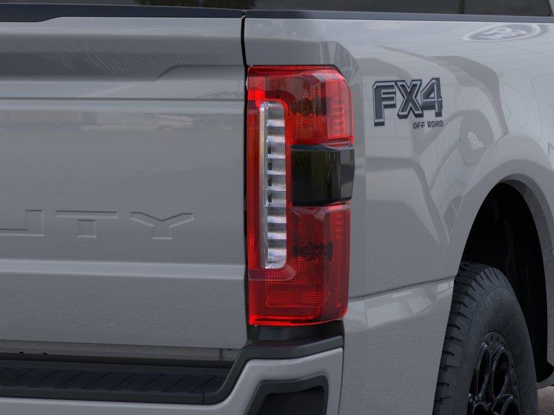 New 2026 Avalanche Gray Ford XLT image 21
