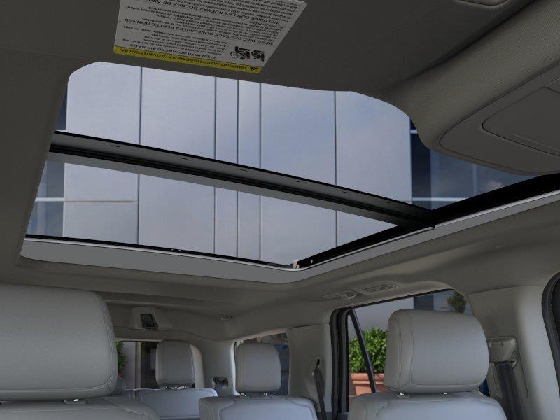 New 2026 Star White Metallic Tri-Coat Ford Active image 22