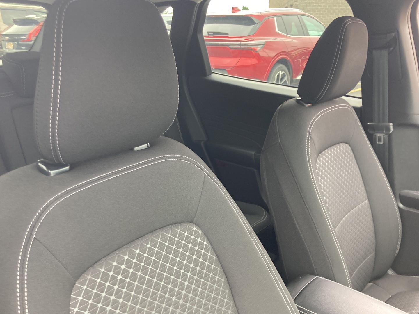 Used 2023 Iconic Silver Ford Active image 14