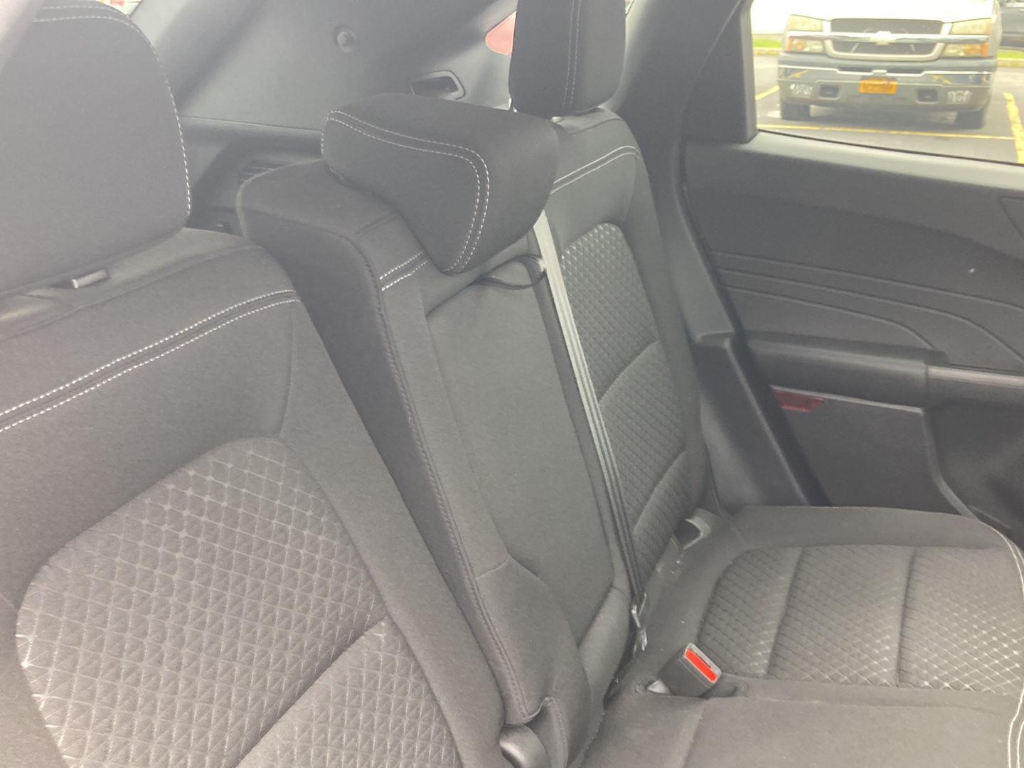 Used 2023 Iconic Silver Ford Active image 15
