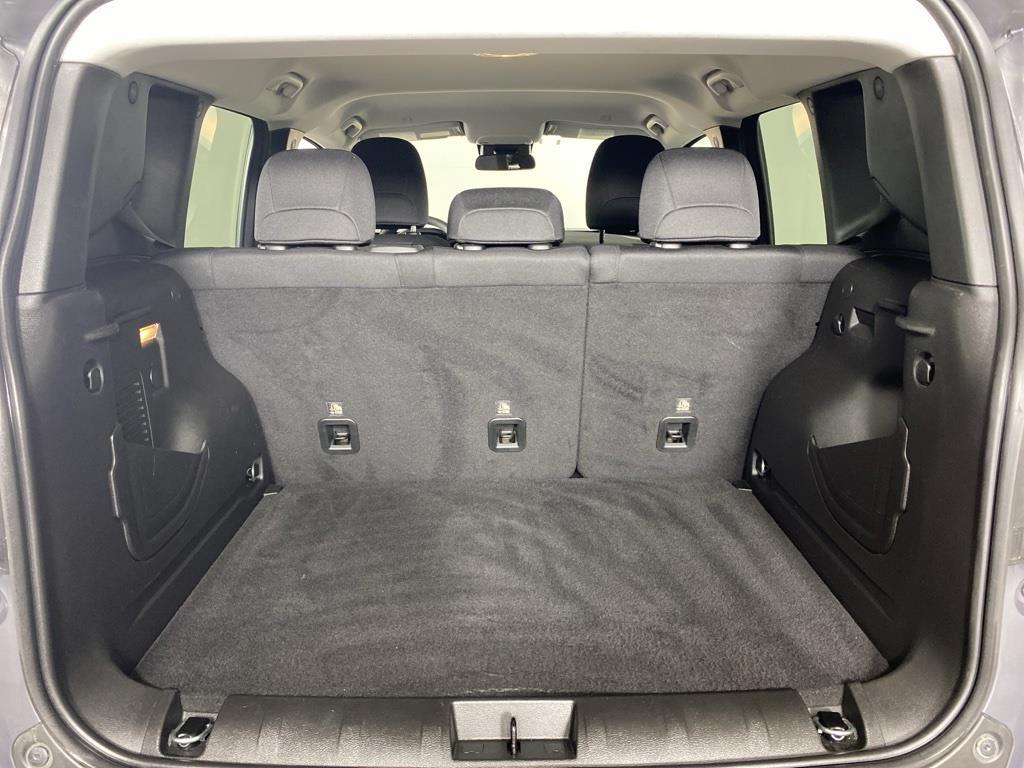 Used 2022 Graphite Gray Jeep Latitude image 25