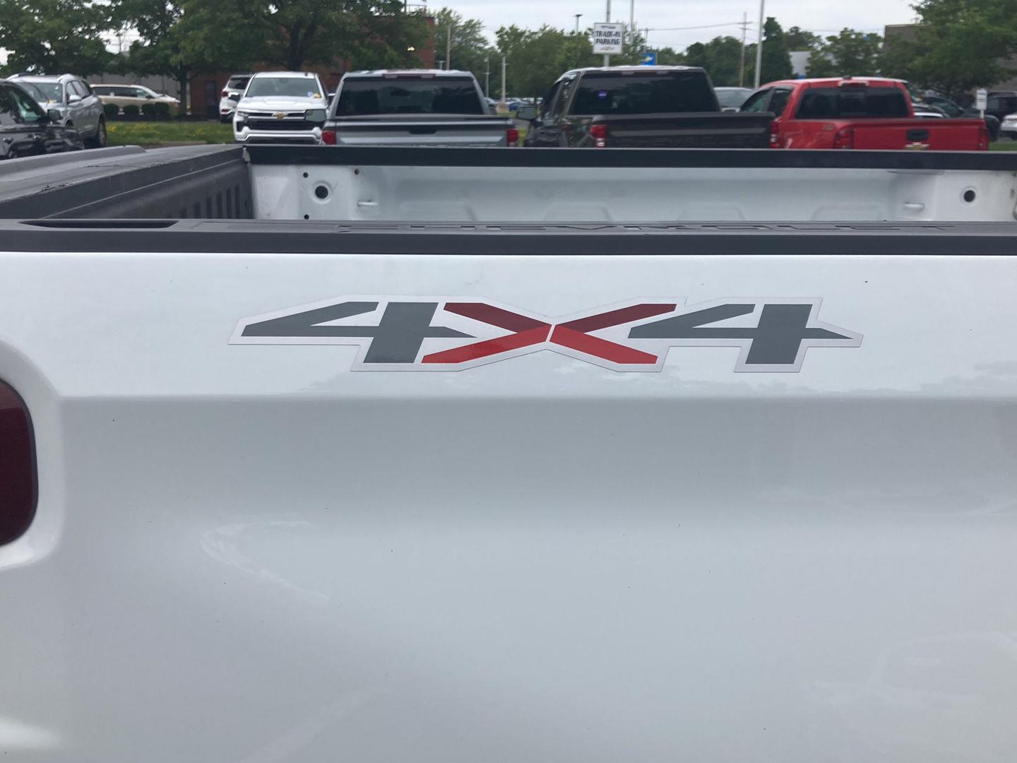 Used 2021 Summit White Chevrolet LT image 12