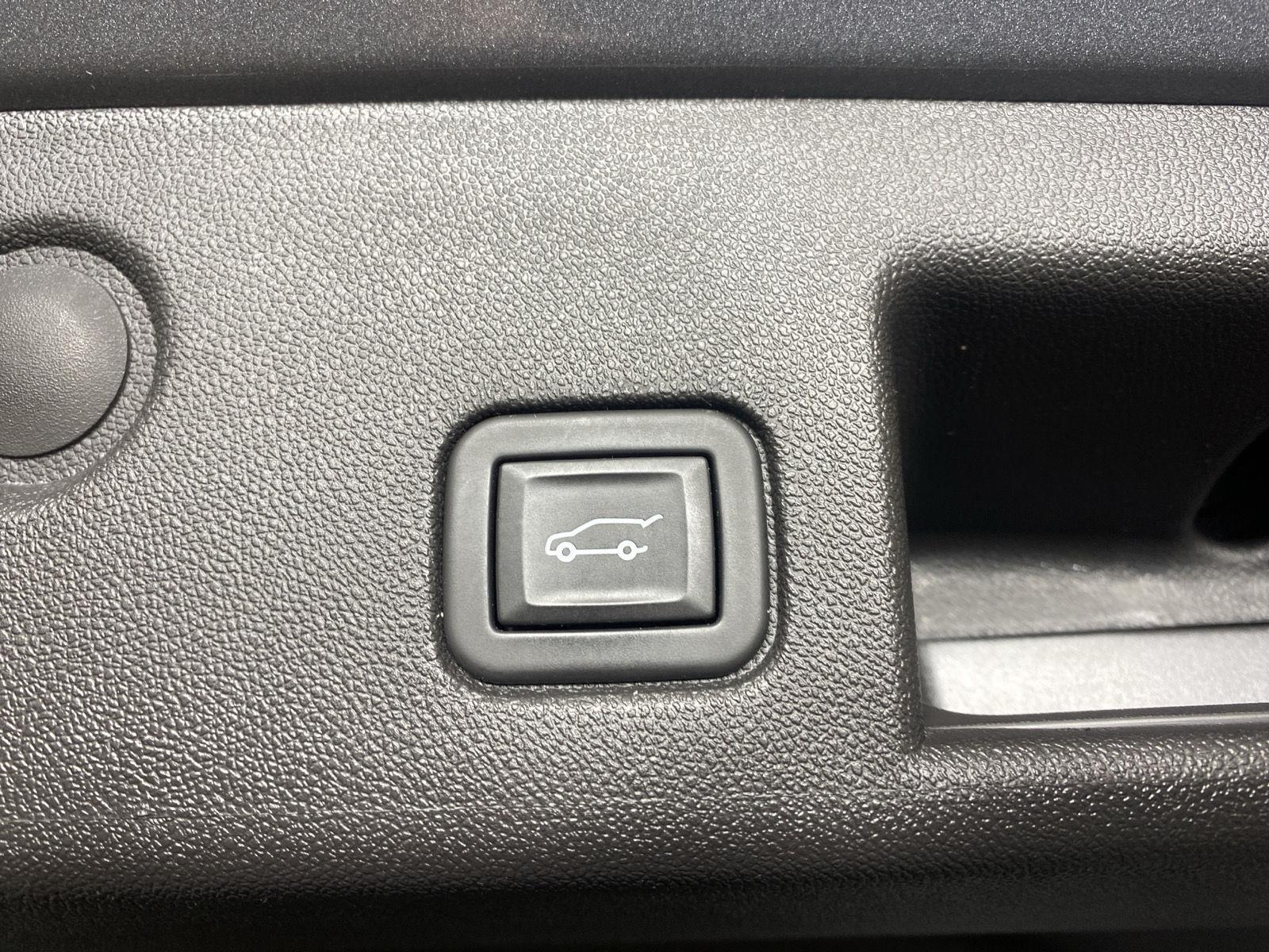 Used 2024 Sterling Gray Metallic Chevrolet LT image 26