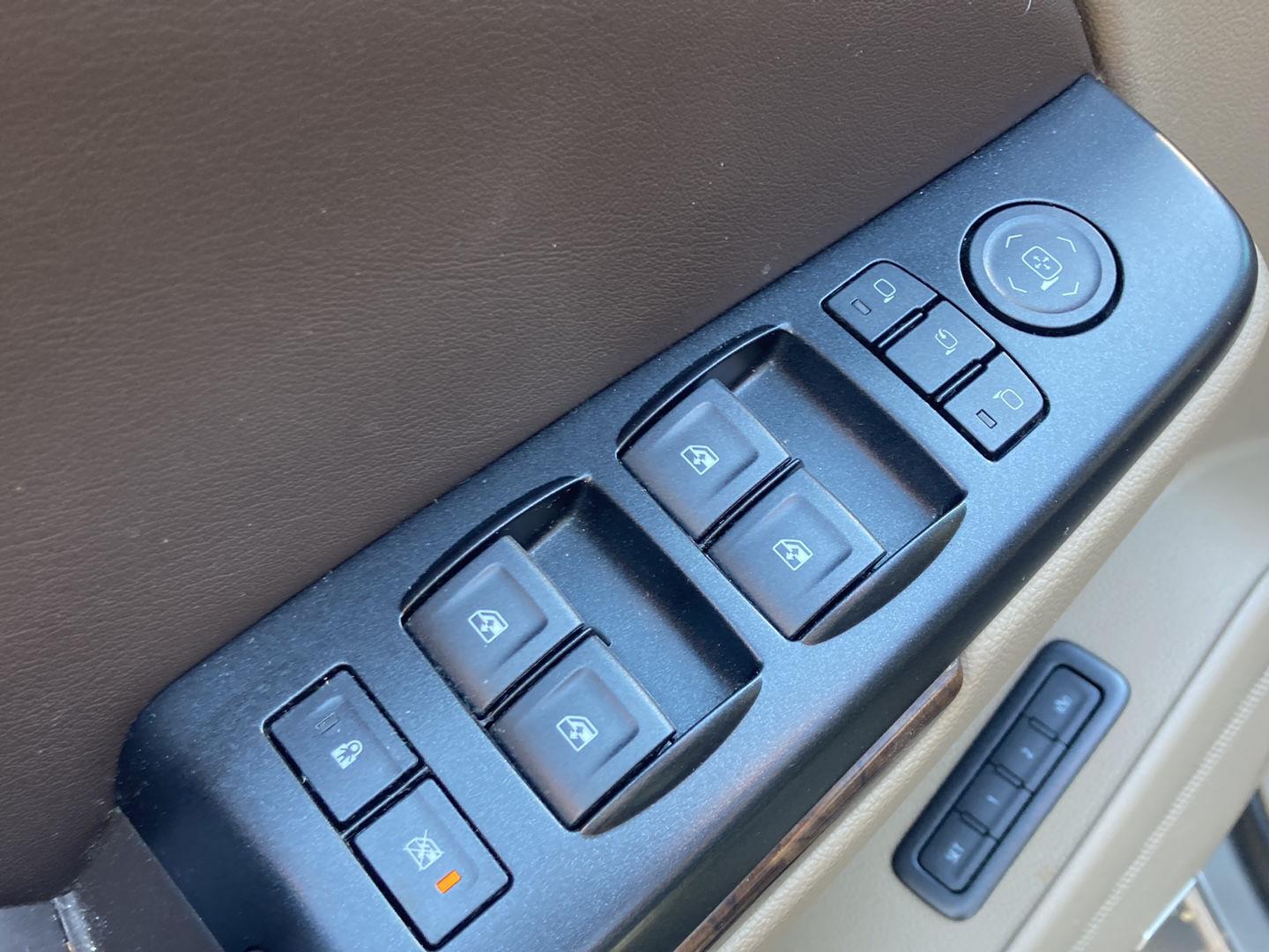 Used 2019 Pepperdust Metallic Chevrolet LT image 11