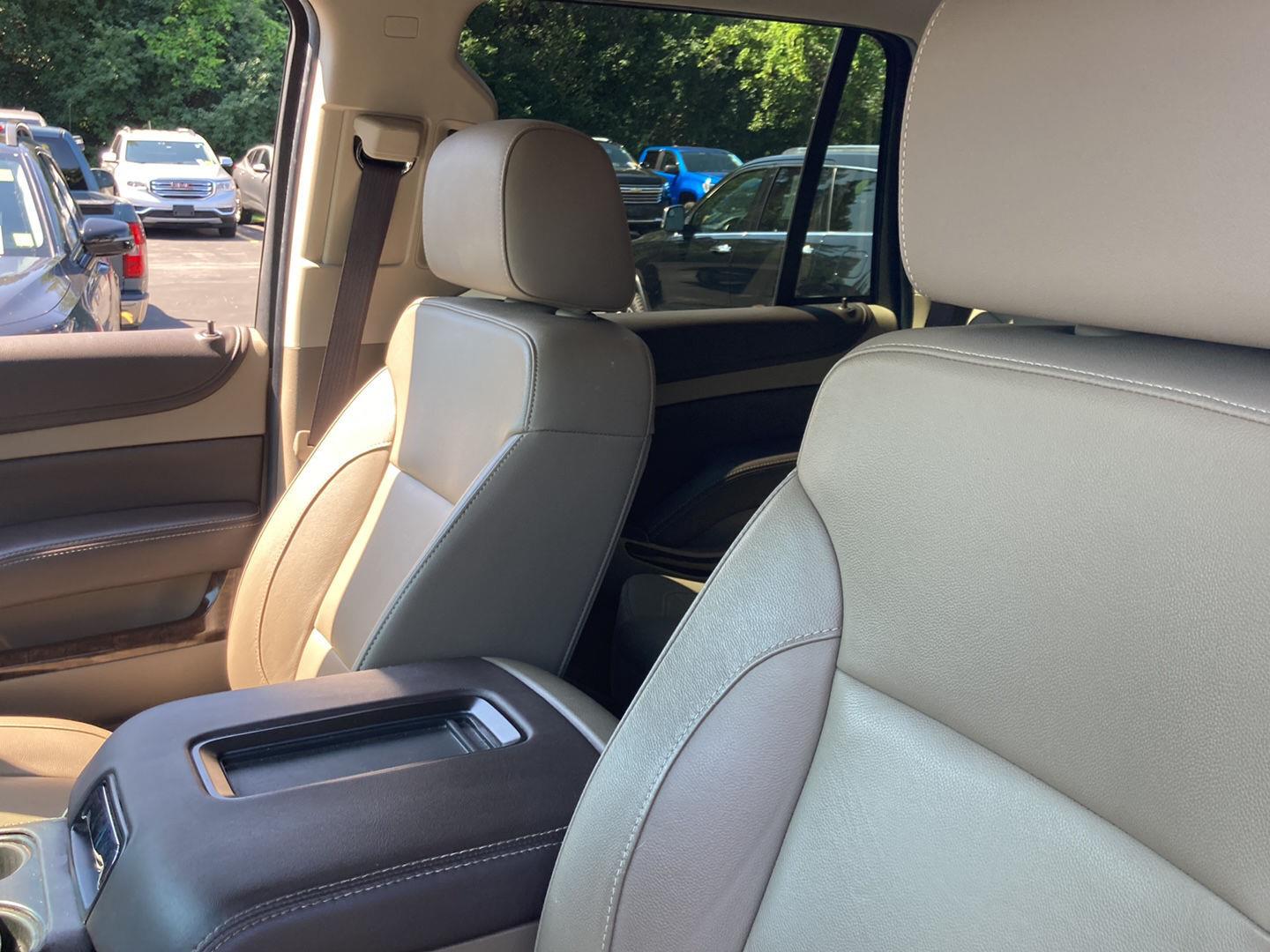 Used 2019 Pepperdust Metallic Chevrolet LT image 14
