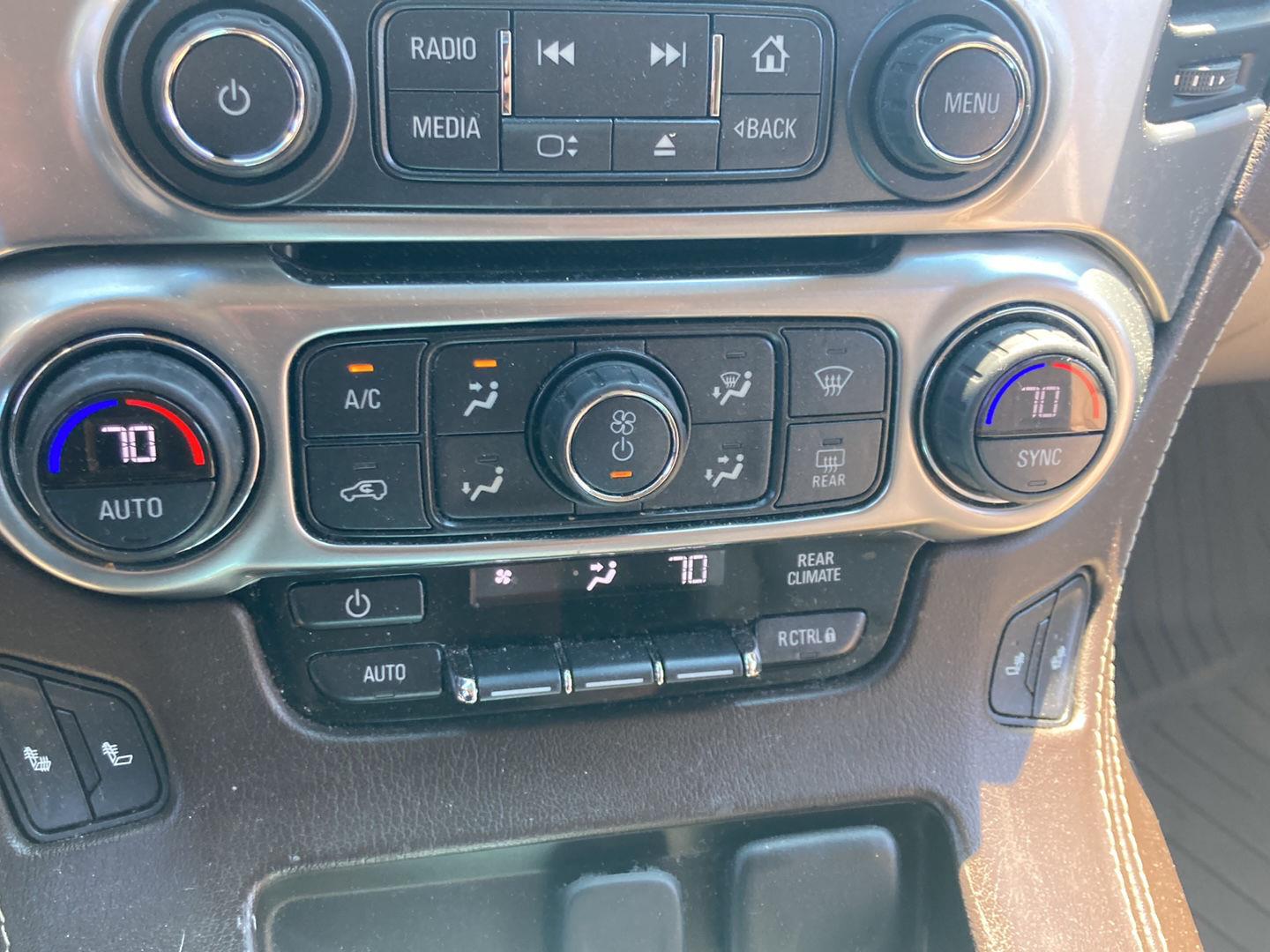 Used 2019 Pepperdust Metallic Chevrolet LT image 21