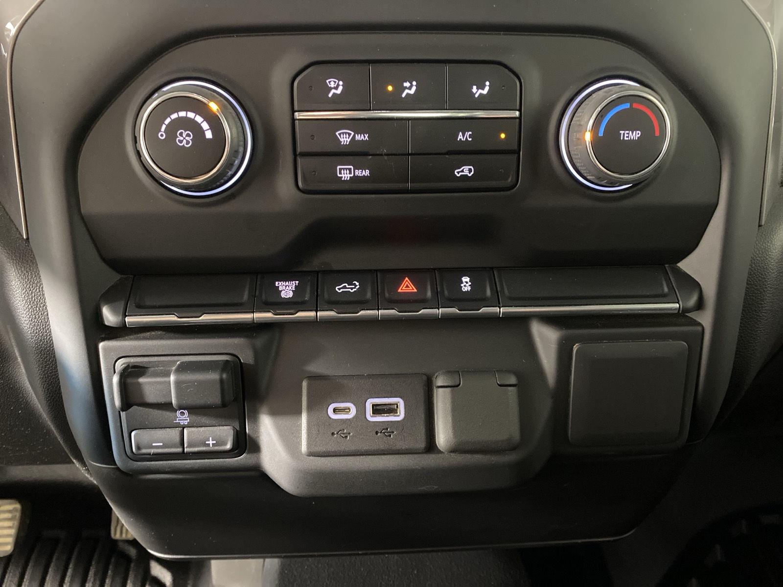 Used 2022 Silver Ice Metallic Chevrolet Work Truck image 18
