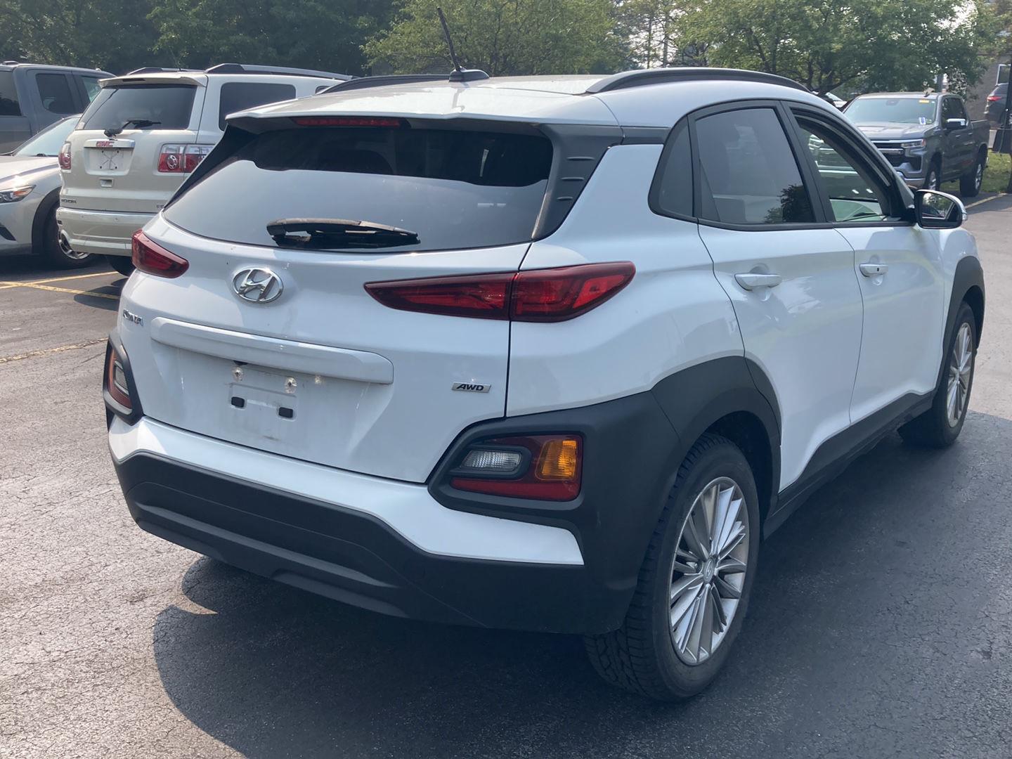 Used 2020 Chalk White Hyundai SEL image 7