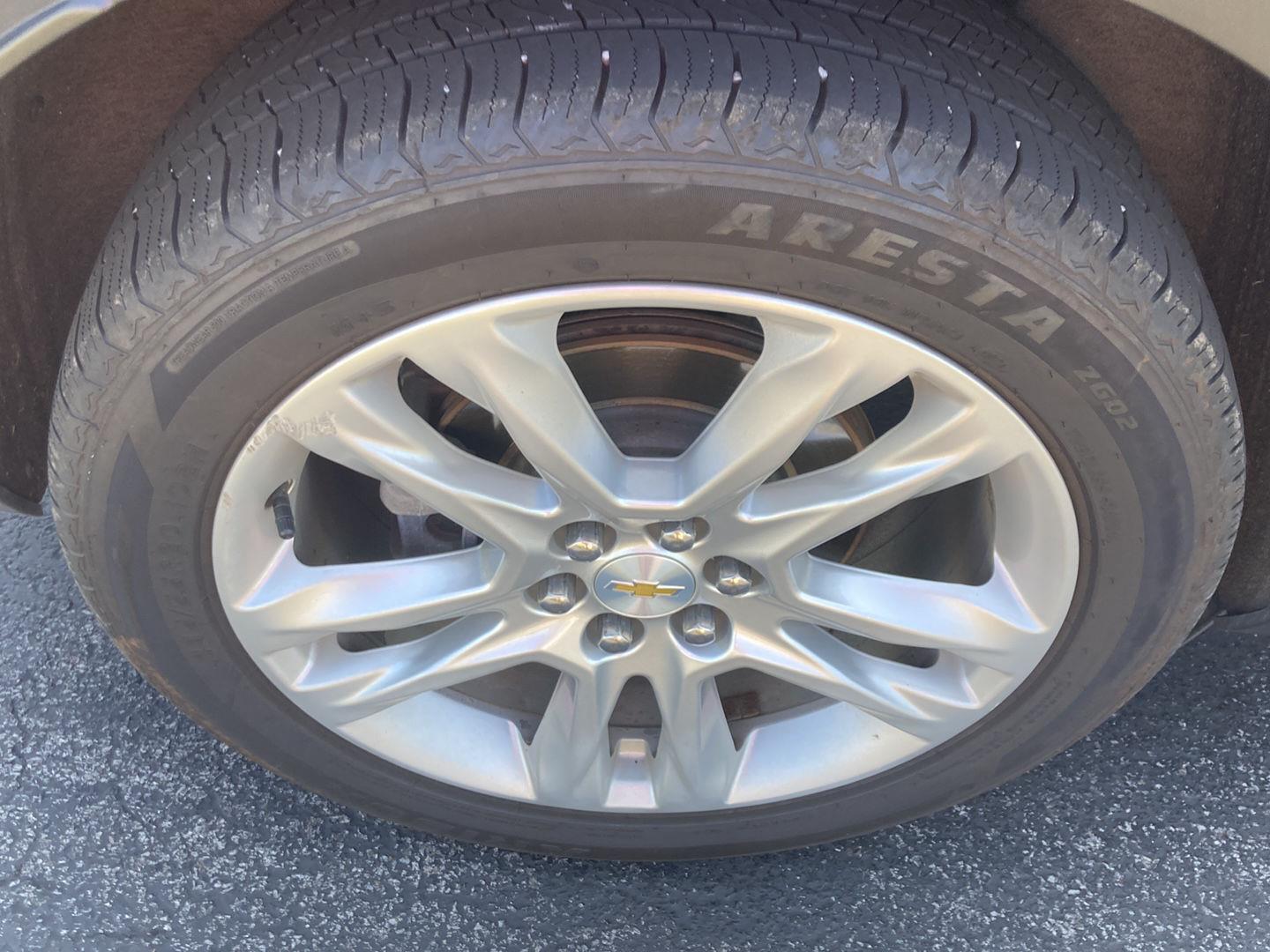 Used 2021 Midnight Blue Metallic Chevrolet LT image 8