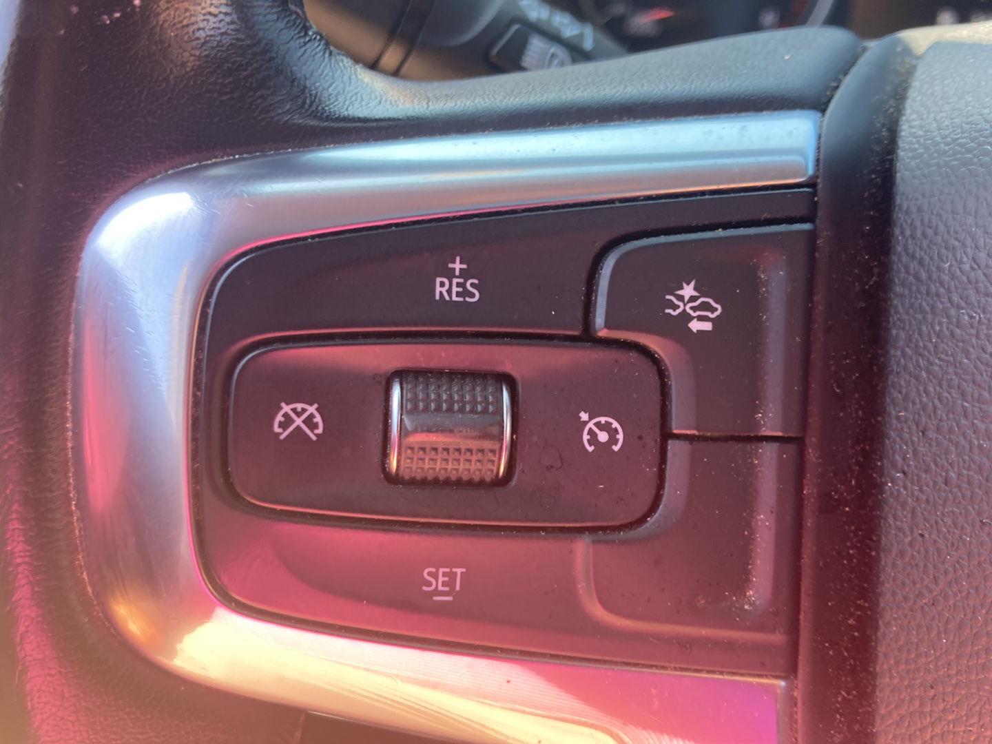 Used 2021 Midnight Blue Metallic Chevrolet LT image 21