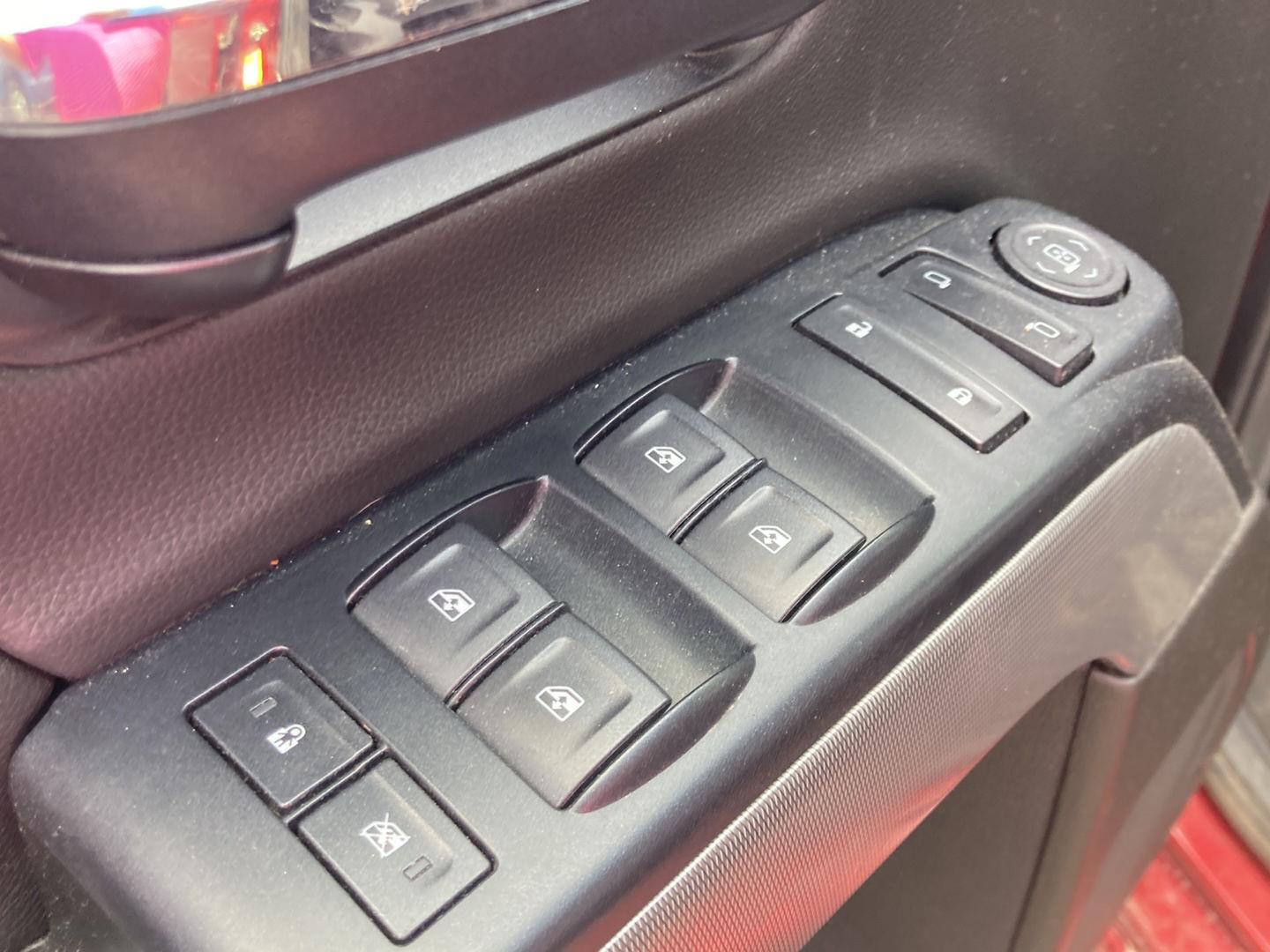 Used 2019 Cajun Red Tintcoat Chevrolet LT image 13
