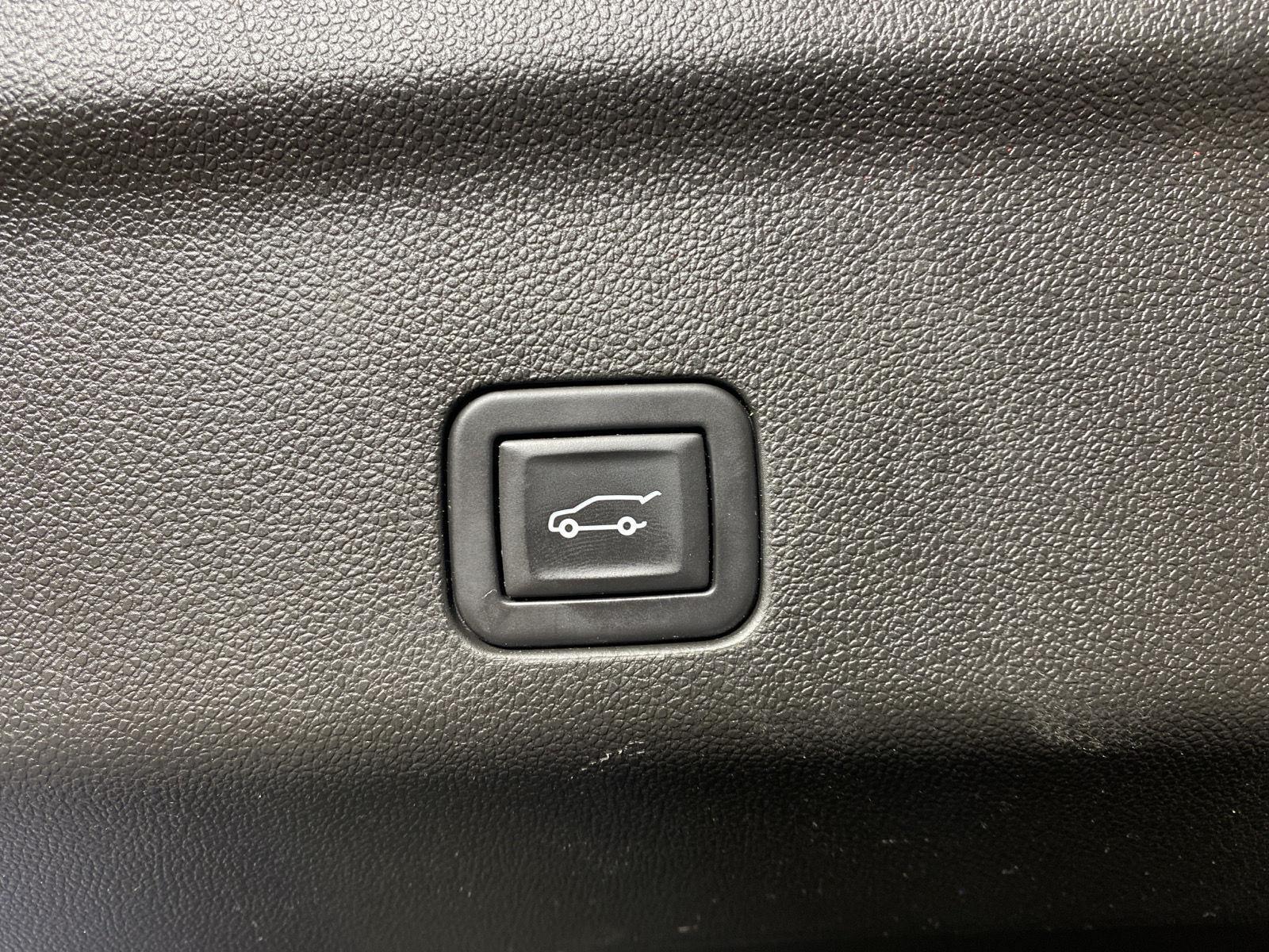 Used 2023 Auburn Metallic Chevrolet LT image 28