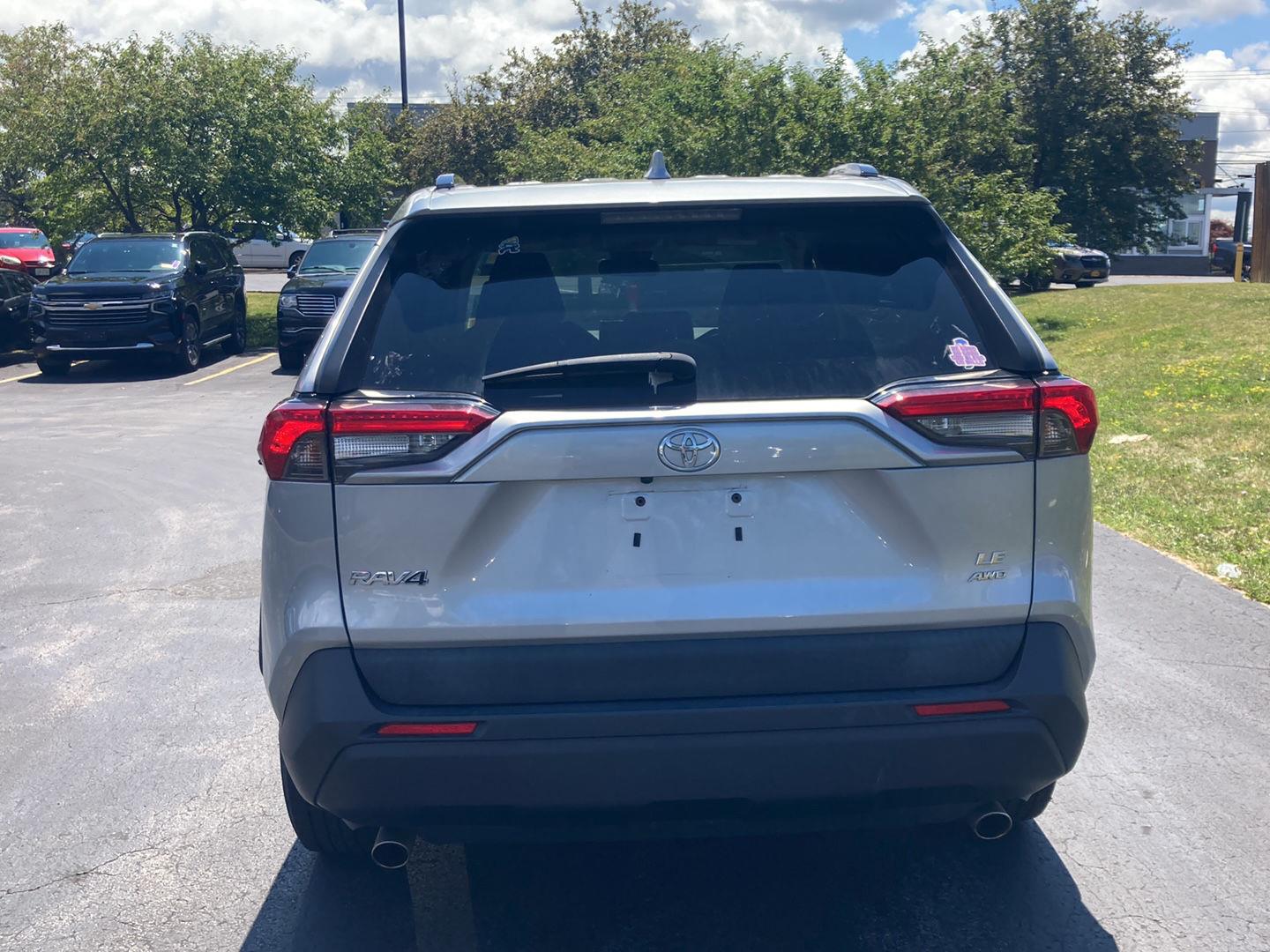 Used 2019 Silver Sky Metallic Toyota LE image 6