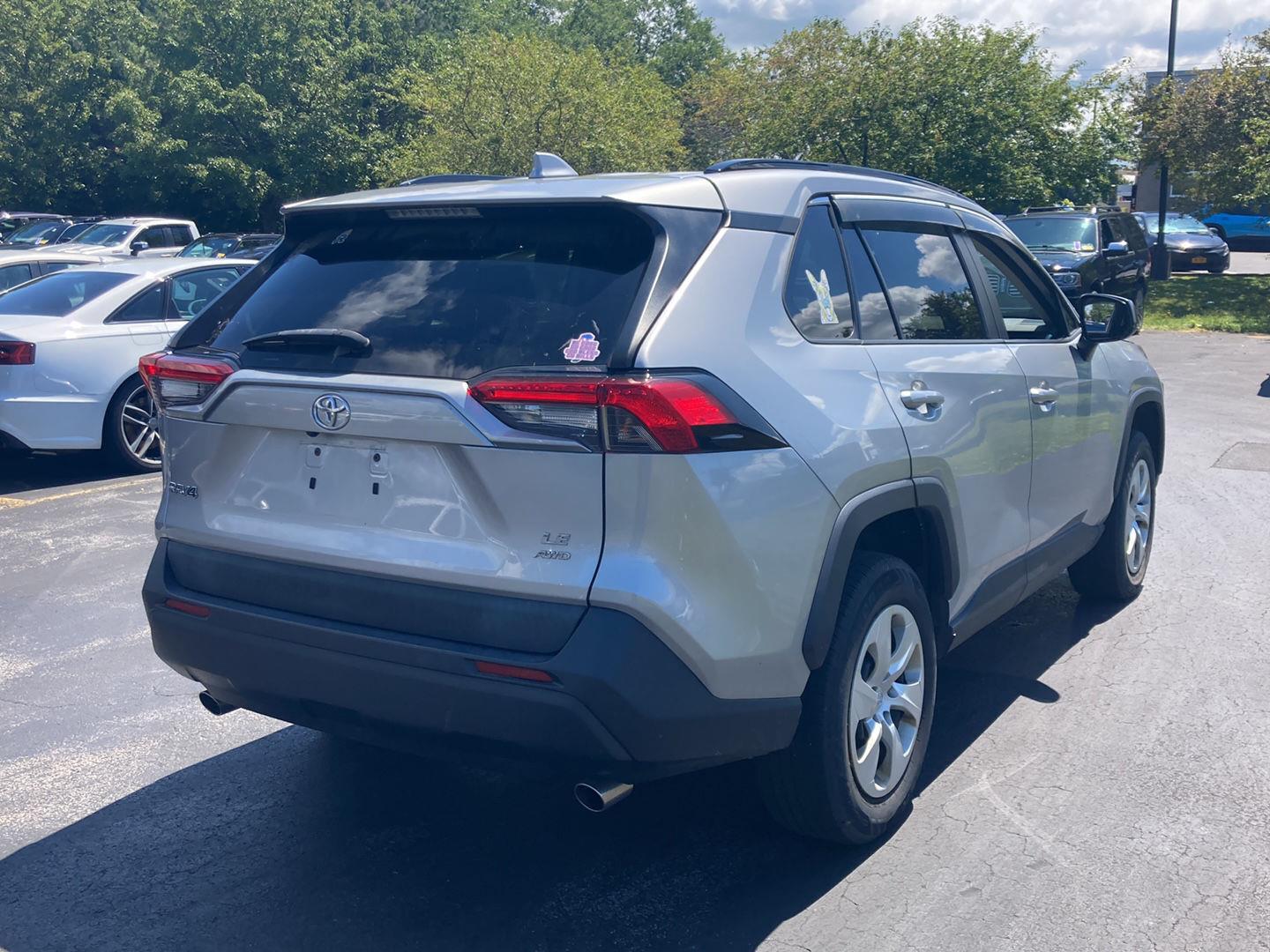 Used 2019 Silver Sky Metallic Toyota LE image 7