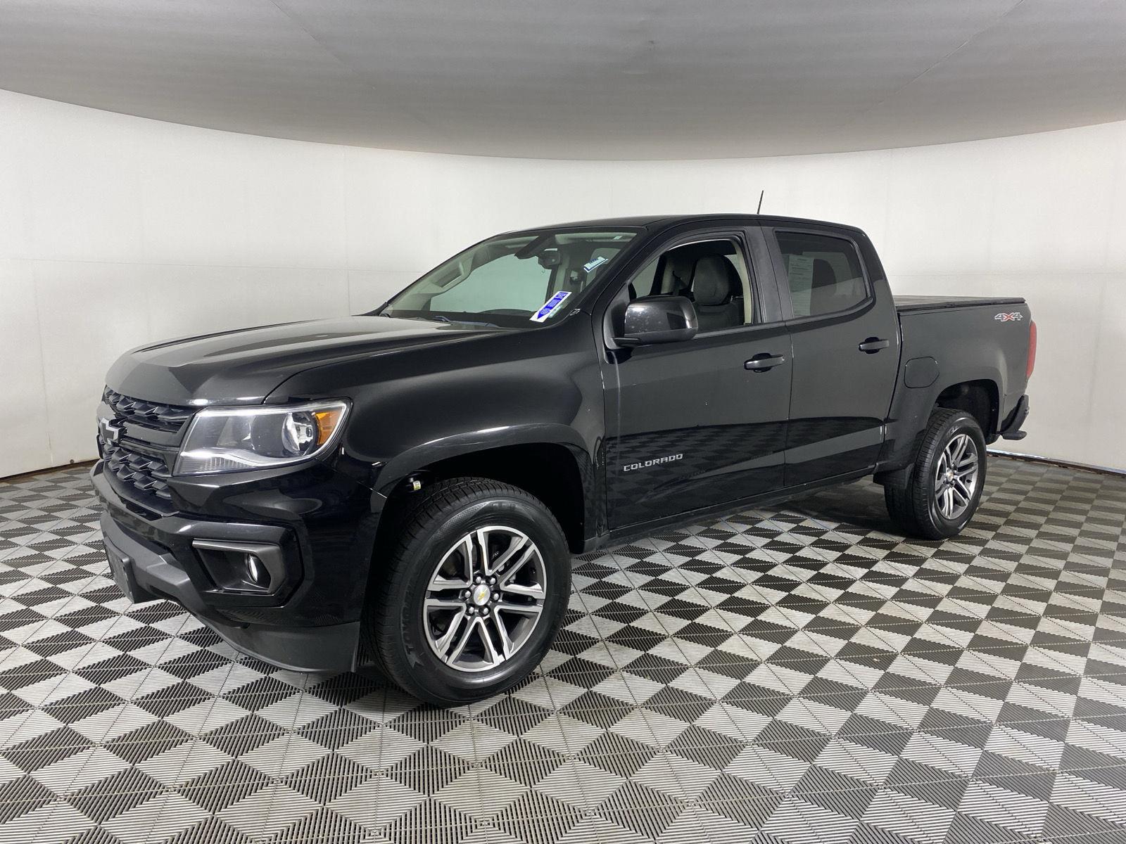 Used 2021 Black Chevrolet 4WD LT image 3