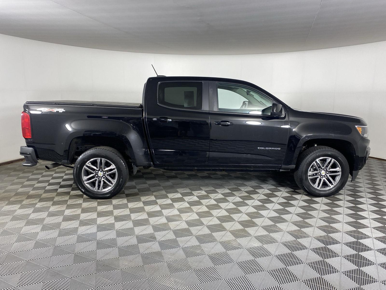 Used 2021 Black Chevrolet 4WD LT image 8