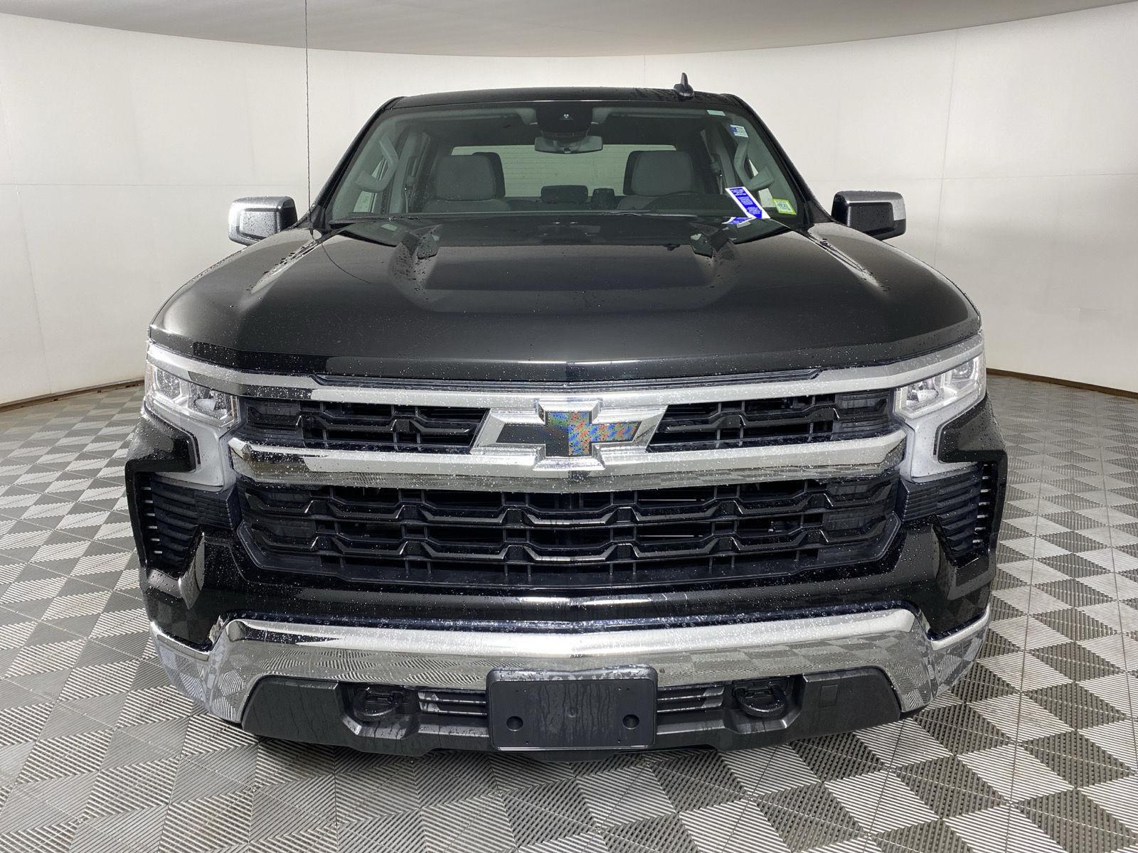 Used 2023 Black Chevrolet LT image 2