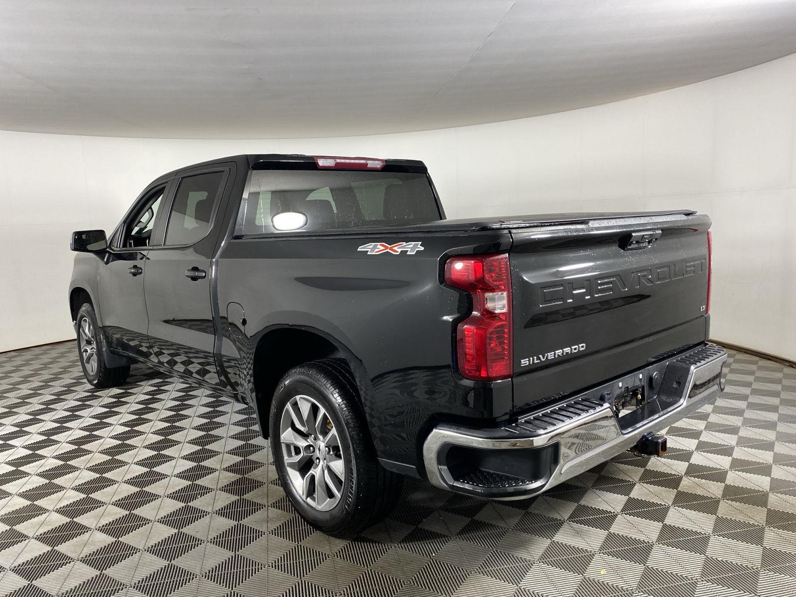 Used 2023 Black Chevrolet LT image 5