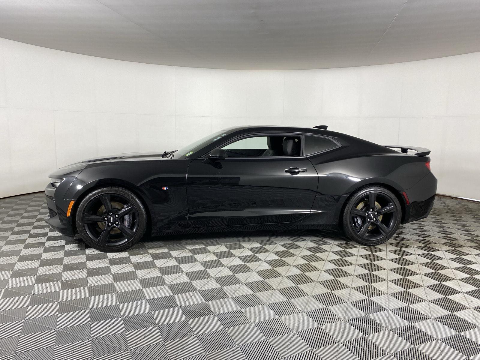 Used 2018 Black Chevrolet 2SS image 4
