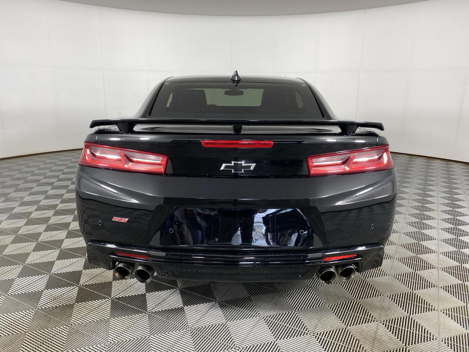 Used 2018 Black Chevrolet 2SS image 6