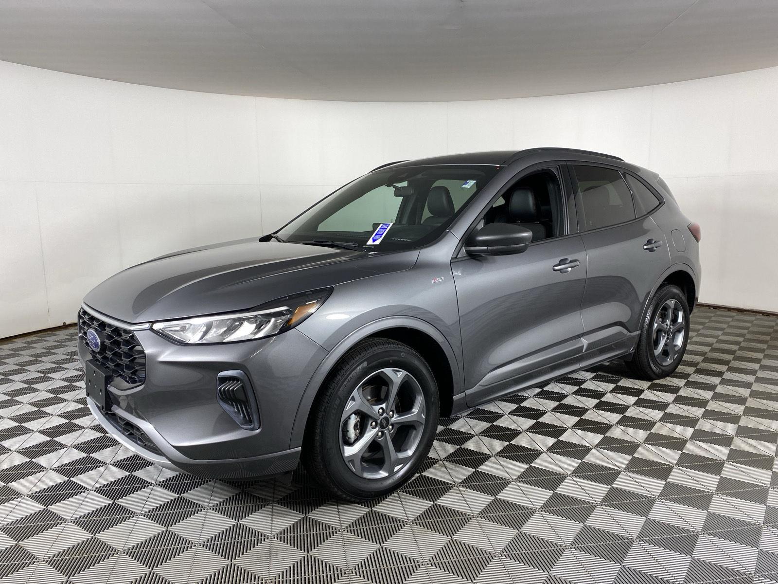 Used 2023 Carbonized Gray Ford ST-Line image 3